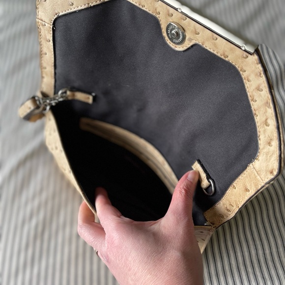 The faux-ostrich envelope clutch you didn’t know you needed! - Picture 4 of 4